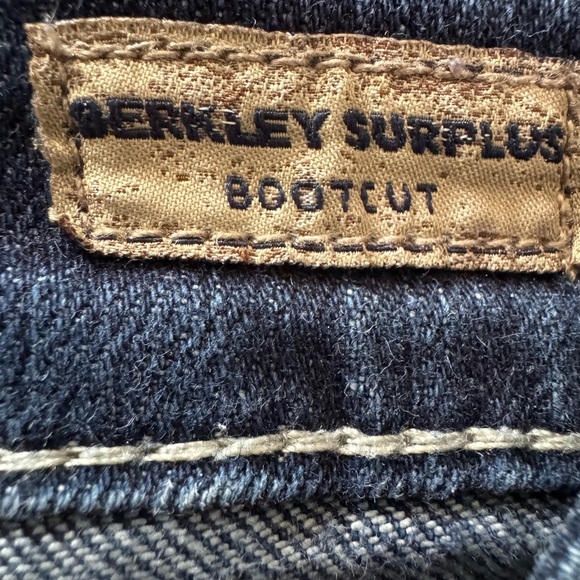 Silver Jeans Berkley Surplus Bootcut Distressed Jeans Women’s Size 31x22 - Picture 6 of 7